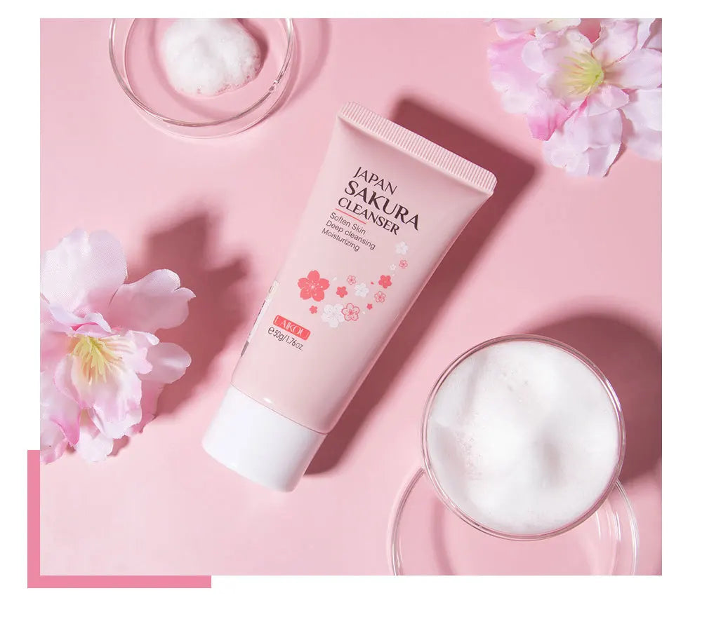 Laikou Sakura Whitening Facial Cleanser (Espuma/Leche Limpiadora Facial de Sakura)