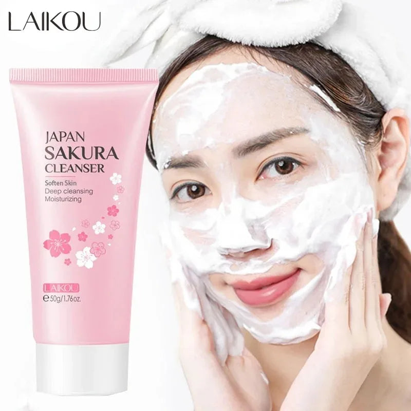 Laikou Sakura Whitening Facial Cleanser (Espuma/Leche Limpiadora Facial de Sakura)